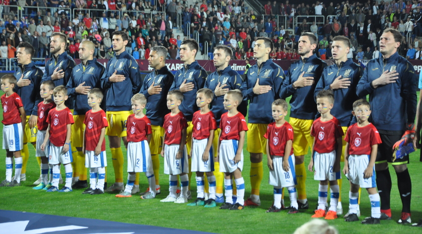 Chehiya Ukraina Nashi Ocenki Footboom