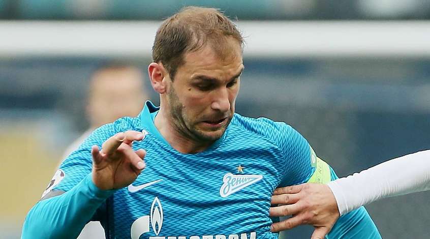 "Барселона" в январе может приобрести Бранислава Ивановича