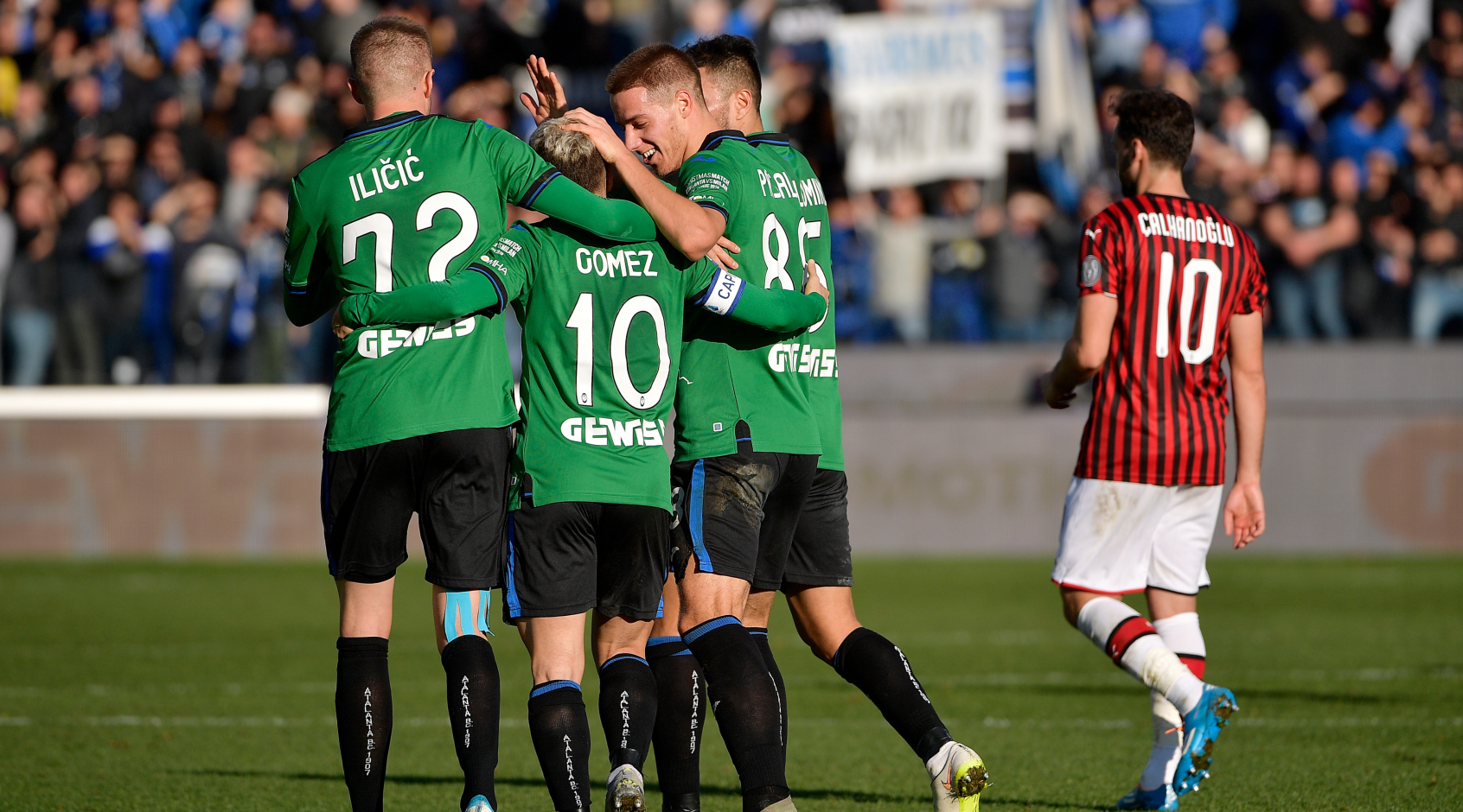 квн заставка. мадрид валенсия. лестер сити 2016 -2017 форма. й 17 00. й 17 00.