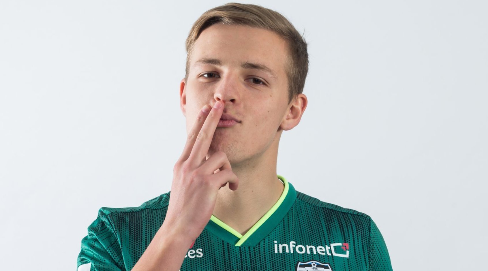 "Днепр-1" вернул из аренды Сафронова