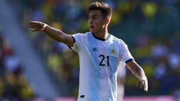 Сборная Аргентины в матче с Уругваем потеряла из-за травмы основного форварда