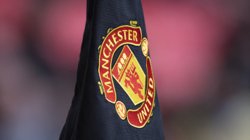 Игроки "Манчестер Юнайтед" прибыли на тренировку на роскошных автомобилях