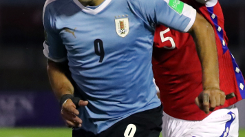 ФИФА требует от сборной Уругвая убрать две из четырёх звезд с эмблемы