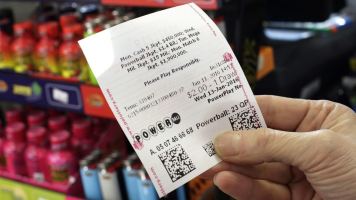 367 миллионов долларов ждут победителя. Тысячи украинцев участвуют в тираже: у вас есть время до субботы