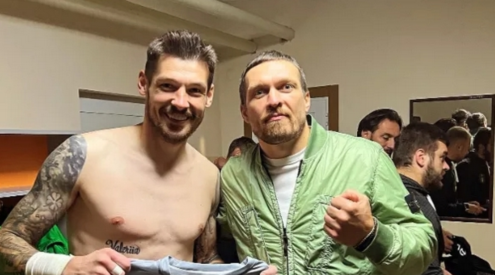 Усик зробив Бойку подарунок після перемоги "Полісся" над "Динамо" (Фото)