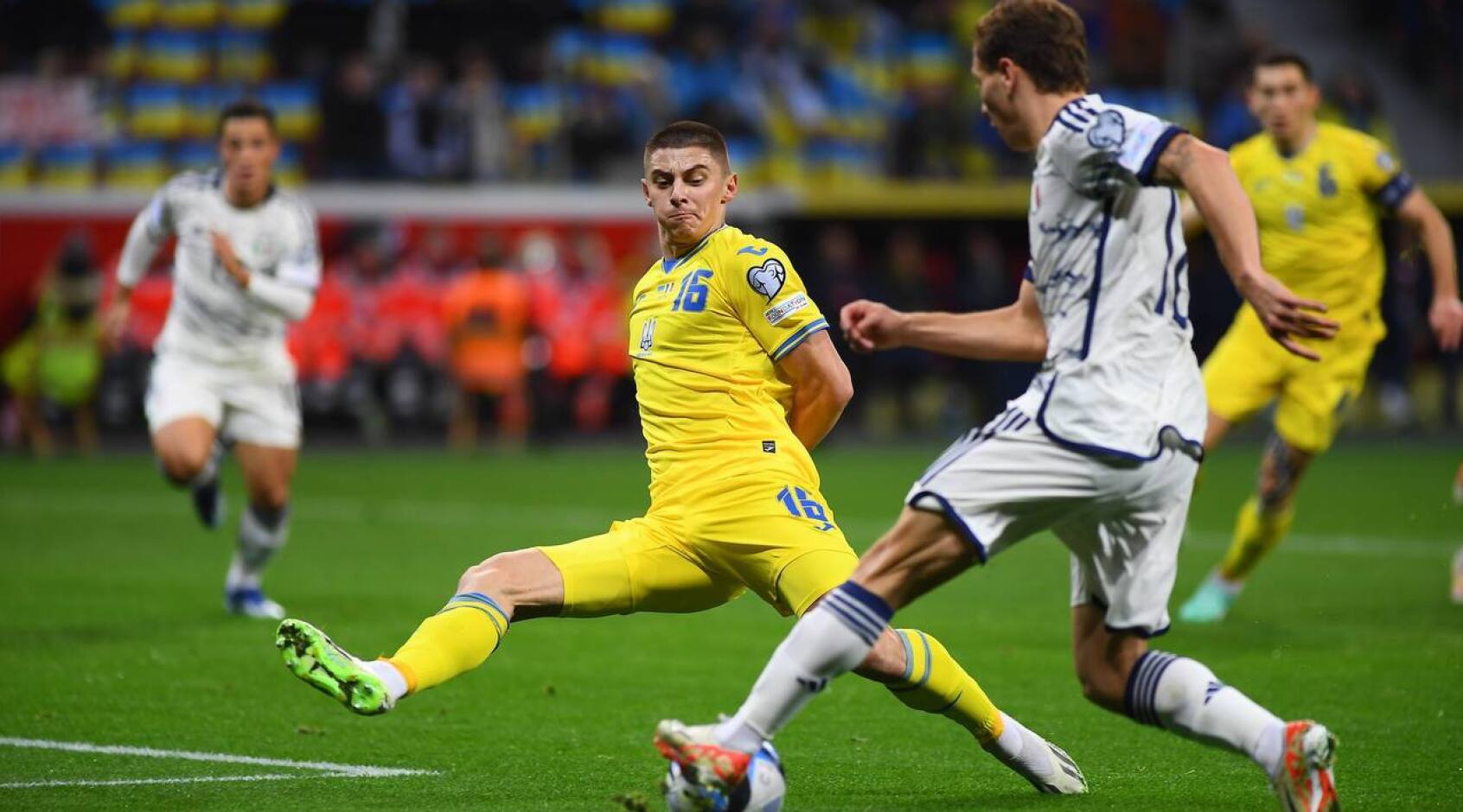 Україна - Італія 0:0. Історію не переписали, але бій дали