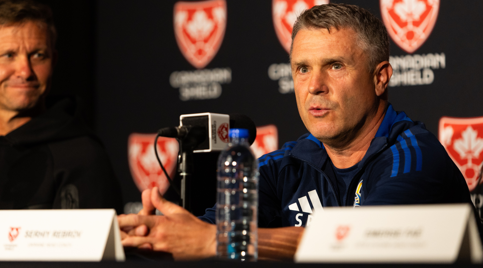 Сергей Ребров: "Сикану в последний момент посольство не сделало паспорт"