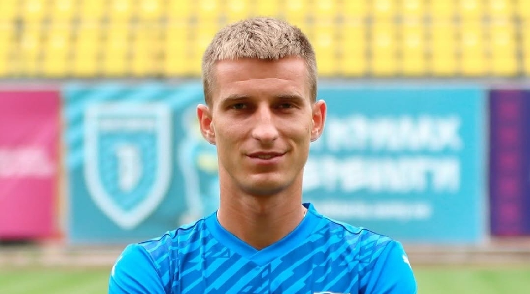 "Вікторія" посилила склад досвідченим півзахисником