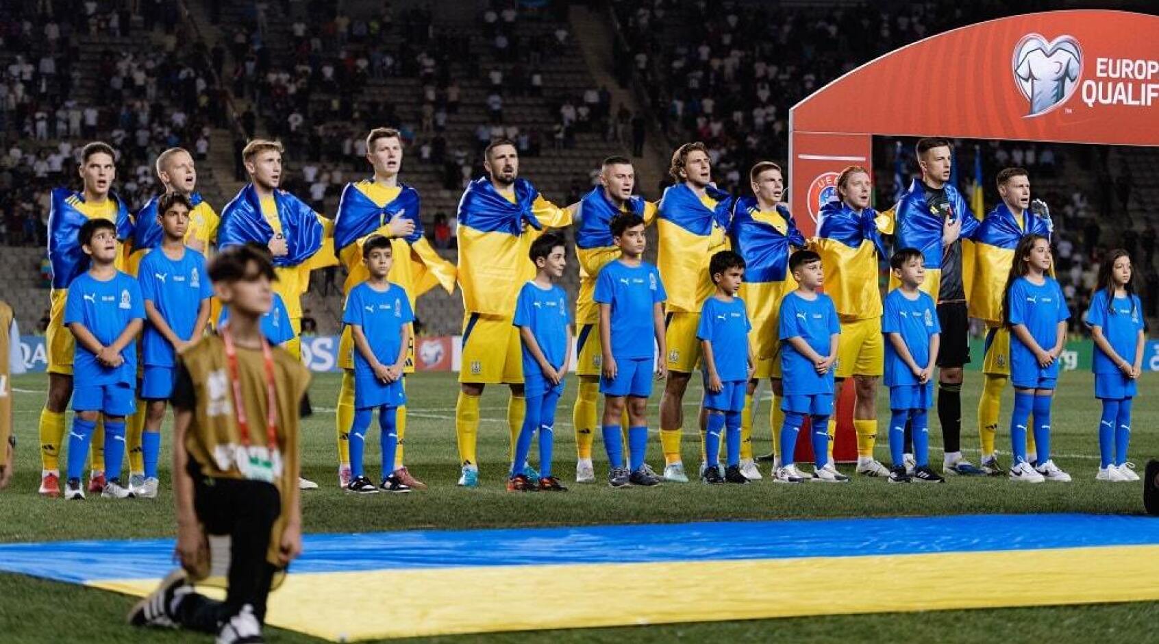 Збірна України опустилася на дві сходинки в оновленому рейтингу ФІФА