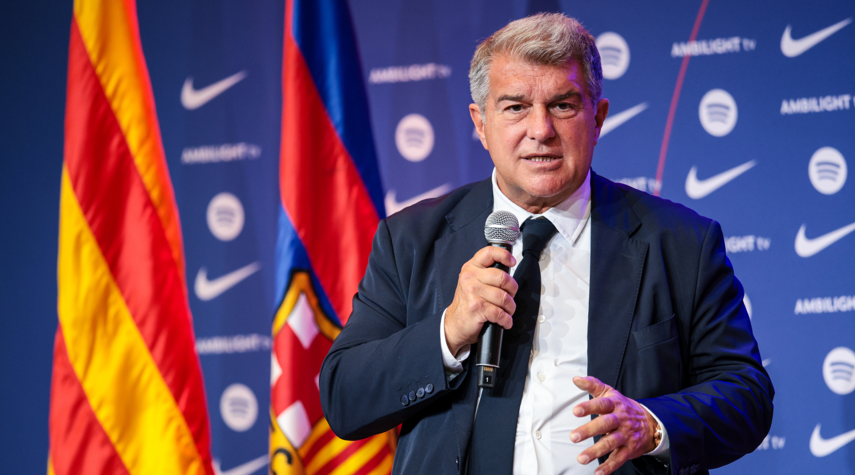 Жоан Лапорта - про Рафінью: "Ми не хочемо, щоб він ішов"